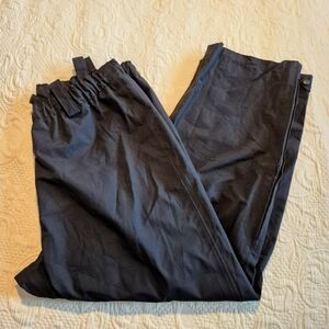 Blauer women's black rainwear pants, no tags, Measure women''s XL VVGUC
